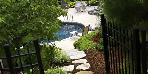 walkway to pool