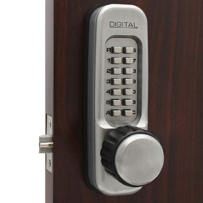 Lockey 1600 in Marine Grade on exterior