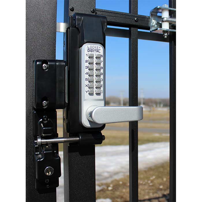 SUMO GL2 in Satin Chrome Marine Grade on Exterior