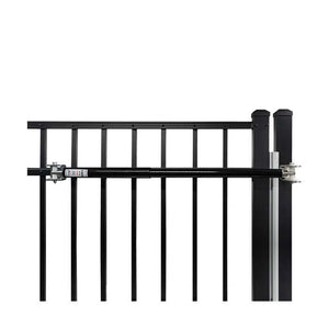 Lockey TB600 in Black on gate