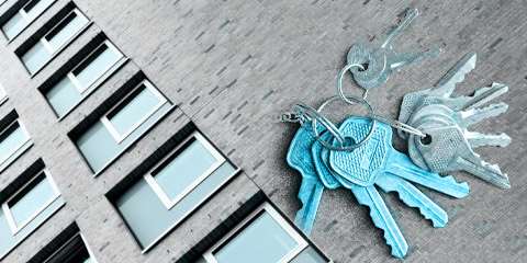 Attention Landlords! Four Reasons to Go Keyless
